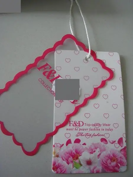 Foto aus der offiziellen Meldung: F&amp;D KIDS Kleidungsset für Mädchen — Risiko: Ersticken