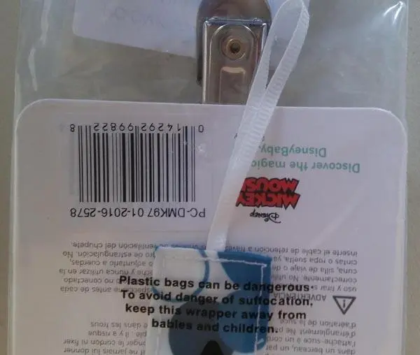 Photo de l’avis officiel: BUMKINS Waterproof pacifier clip Support de sucette — risque: Suffocation