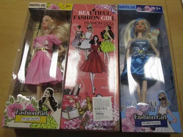 Photo de l’avis officiel: BEAUTIFUL / FASHION GIRL Poupée en plastique — risque: Risque chimique