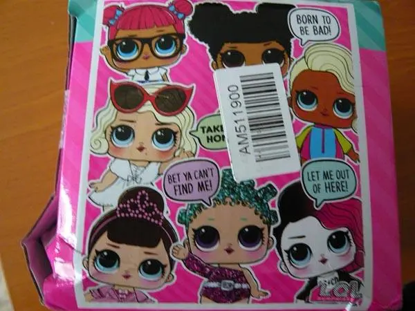 Foto aus der offiziellen Meldung: L.Q.L. SURPRISE! MIX &amp; MATCH ACCESSORIES Plastikpuppe Set — Risiko: Chemikalie