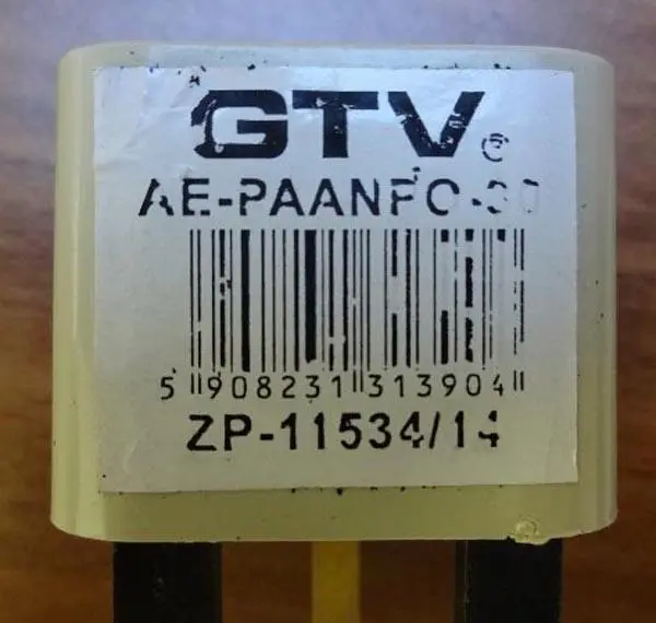 Foto aus der offiziellen Meldung: GTV Reisestecker Adapter — Risiko: Elektrischer Schlag