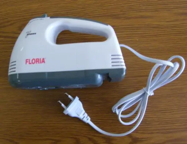 Foto dell’avviso ufficiale: Floria Hand Mixer Miscelatore alimentare — rischio: Incendio