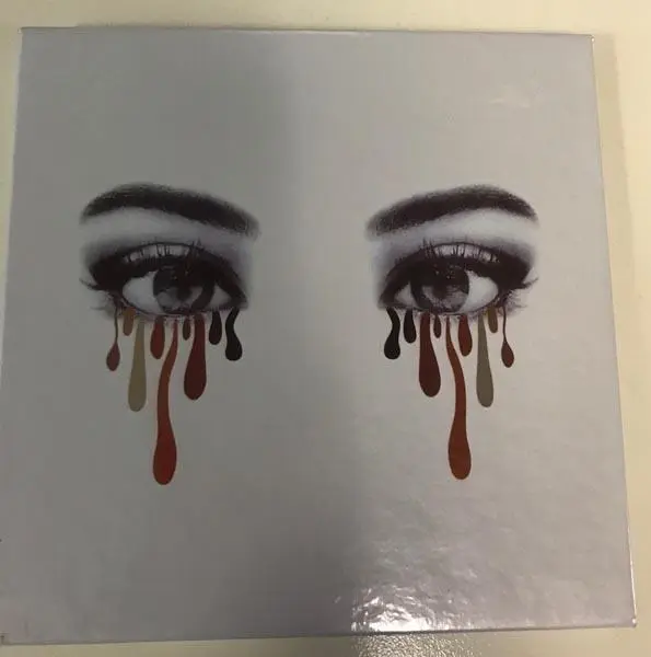 Foto dell’avviso ufficiale: The Bronze Palette EYESHADOW Tavolozza dell'ombretto — rischio: Rischio chimico