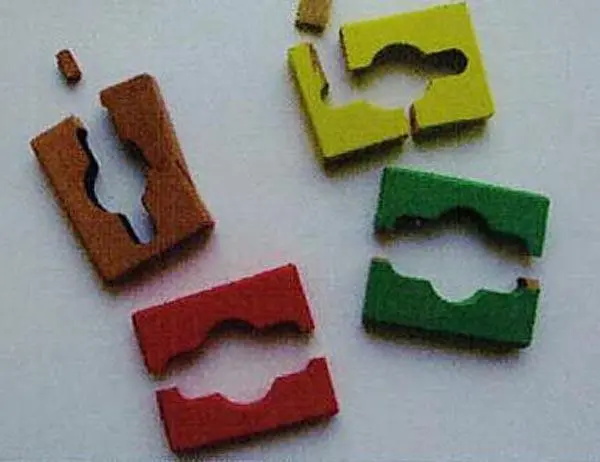 Photo de l’avis officiel: Wood Toys Multi-color Wisdom Plate Jouet en bois — risque: Étouffement