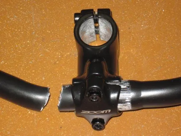 Foto uit de officiële melding: GALAXY Kinderfiets — risico: Verwonding