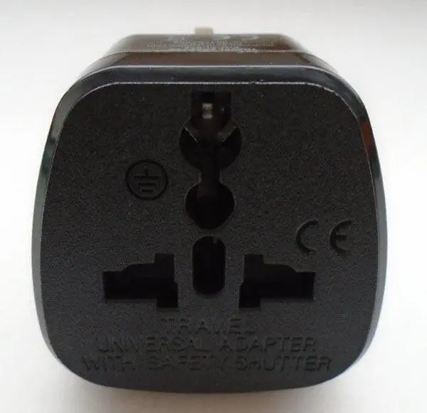 Foto do aviso oficial: Connect It Travel Adapter Adaptador de plugue de viagem — risco: Choque elétrico