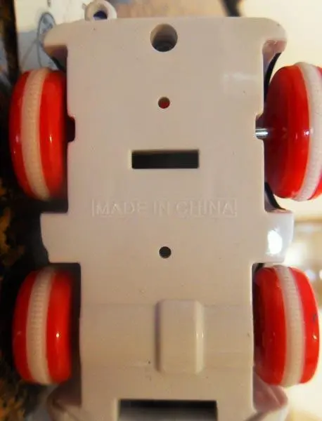 Foto do aviso oficial: Hipo Ciuchcia friction Brinquedo de plástico — risco: Engasgamento