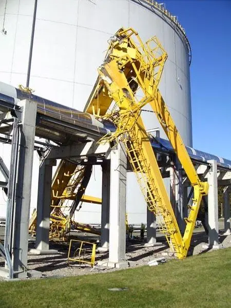 Photo from the official notice: Pellegrini Gantry Crane — injuries risk