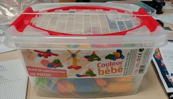 Photo de l’avis officiel: Couleur bébé Blocs de Construction — risque: Étouffement