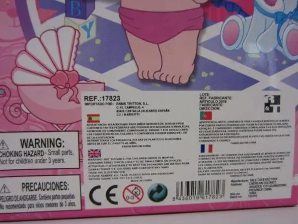 Foto do aviso oficial: YALE TOYS Lovely Doll Series Boneca de plástico — risco: Engasgamento
