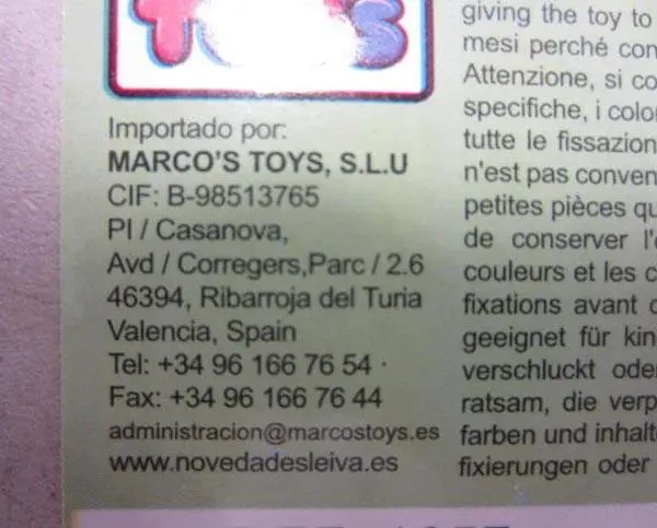 Foto aus der offiziellen Meldung: Marcos Toys Guitar Spielzeuggitarre — Risiko: Ersticken