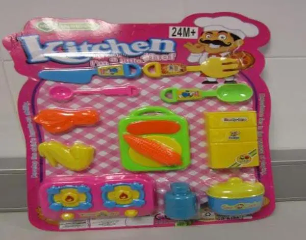 Foto aus der offiziellen Meldung: Amatoys Spielzeuggarnitur — Risiko: Ersticken