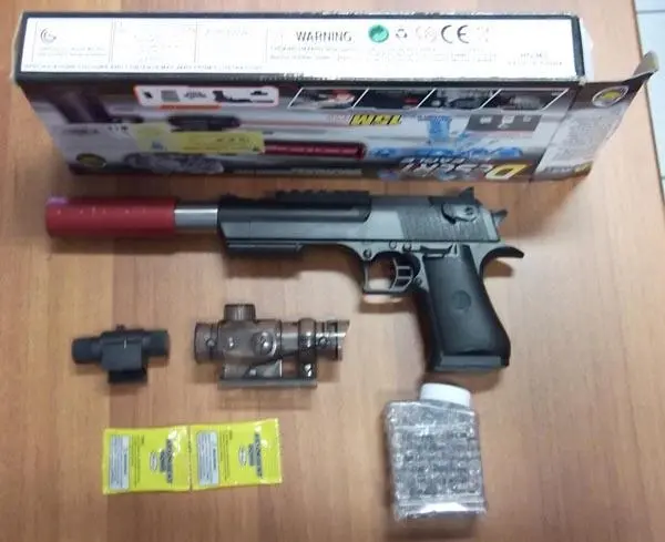 Photo de l’avis officiel: DESERT EAGLE Shooting game Pistolet à eau — risque: Risque microbiologique