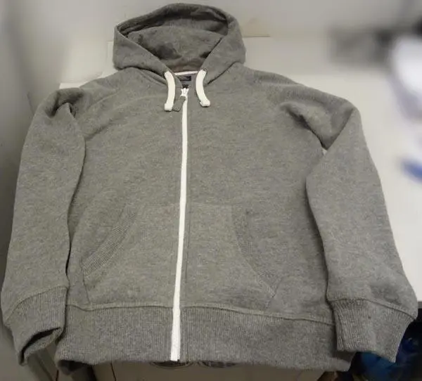 Foto aus der offiziellen Meldung: TRESPASS Torrid Kids Hoody Kapuzenpullover für Kinder — Risiko: Strangulierung