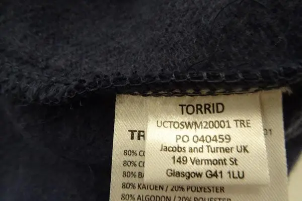 Foto aus der offiziellen Meldung: TRESPASS Torrid Kids Hoody Kapuzenpullover für Kinder — Risiko: Strangulierung