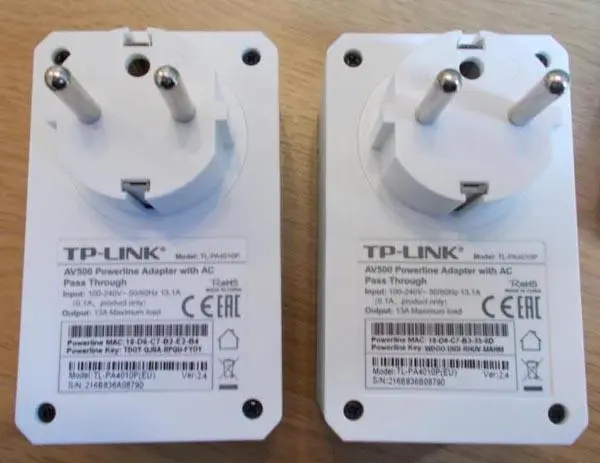 Photo from the official notice: TP-Link AV500 Powerline Adapter — electric shock risk