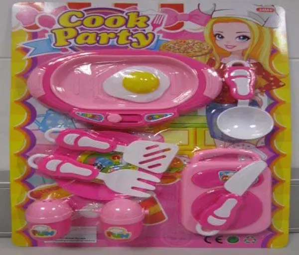 Foto aus der offiziellen Meldung: Amatoys Fast Food Play Set, Cook Party and Tea Set Küchenspielset — Risiko: Ersticken