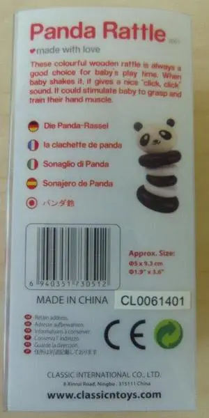 Foto aus der offiziellen Meldung: Classic World Panda Rattle Hölzerne Rassel — Risiko: Ersticken