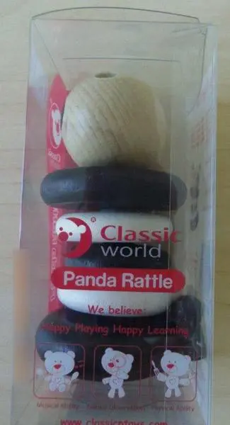Foto aus der offiziellen Meldung: Classic World Panda Rattle Hölzerne Rassel — Risiko: Ersticken