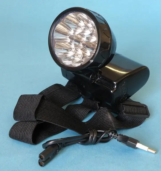 Photo de l’avis officiel: XINGMEI CHARGE TYPE HEAD LAMP Torche de tête rechargeable — risque: Choc électrique & Incendie