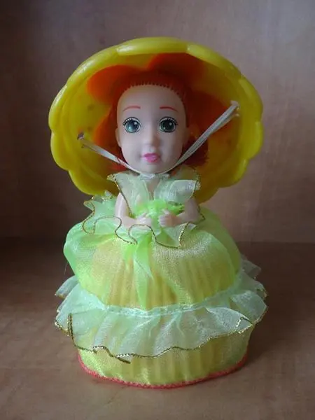 Photo de l’avis officiel: HAP PY Cupcake surprise Poupée en plastique — risque: Risque chimique