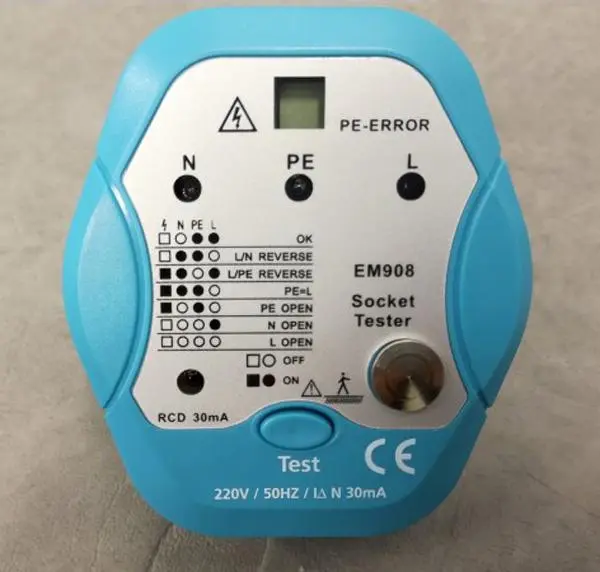 Photo from the official notice: Axxel Schuko testeri mains socket tester — electric shock risk