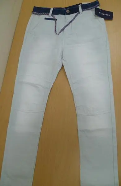 Foto aus der offiziellen Meldung: Reserved Kinderhose — Risiko: Verletzungen