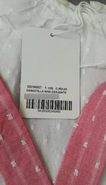 Photo de l’avis officiel: La Ormiga Ensemble de vêtements pour bébés — risque: Étouffement (A12/1187/18)