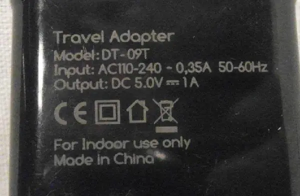 Photo de l’avis officiel: 4-OK Home charger + car charger Chargeur USB — risque: Choc électrique