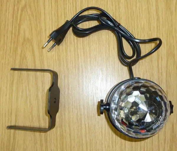 Foto do aviso oficial: LED Party Light Luz LED — risco: Choque elétrico