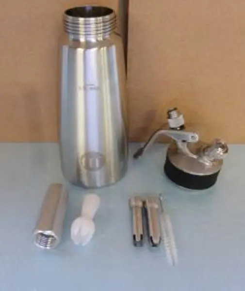 Photo de l’avis officiel: MATHON Siphon tout inox Siphon culinaire — risque: Blessures