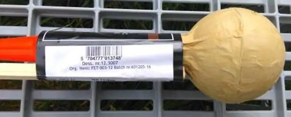 Photo from the official notice: Fyrværkerieksperten a/s Royal Classic Bombe firework — burns risk