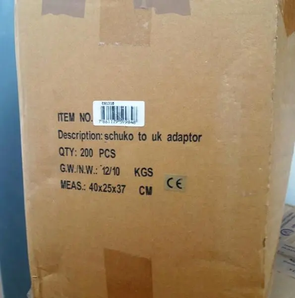 Foto aus der offiziellen Meldung: Eastern Reisestecker Adapter — Risiko: Feuer