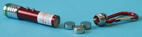 Foto aus der offiziellen Meldung: QD Laserpointer — Risiko: Sehschaden