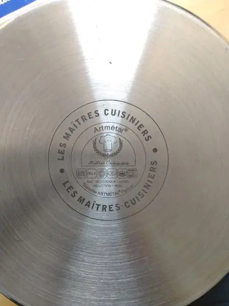 Foto dell’avviso ufficiale: Artmétal Stainless steel pressure cooker Pentola a pressione — rischio: Ustioni & Incendio