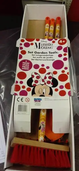 Photo from the official notice: Global 4 kids Set outils de jardin [Minnie Mouse] garden tools for children — injuries risk