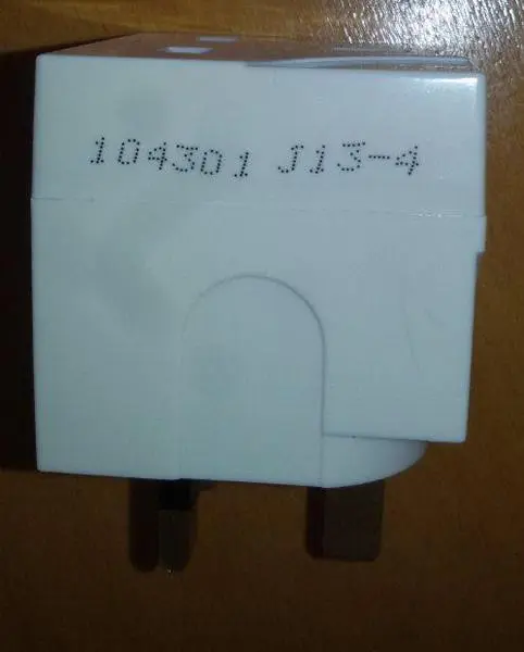 Photo from the official notice: PIFCO 2 Way Mains Adaptor travel plug adaptor — fire risk