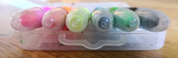 Photo from the official notice: Tiger Soft crayons crayons with caps — choking risk