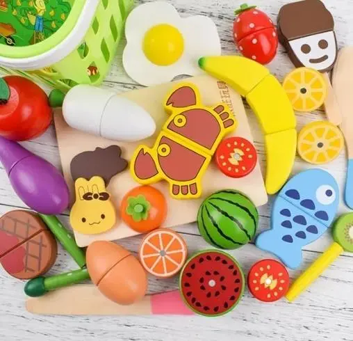 Photo from the official notice: 22pcs Children's Wooden Fruit and Vegetable Cutting Set with Magnets sold via Wish — choking risk