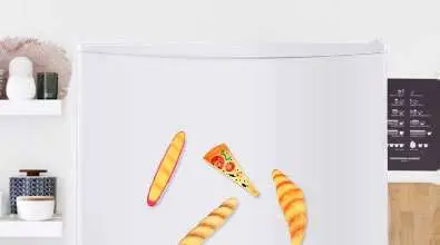 Photo from the official notice: Hysagtek 4 Piece Novelty Magnetic Pizza and Breadstick Ballpoint Pen Set — choking & suffocation risk