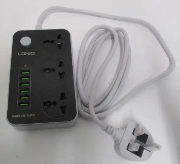 Photo from the official notice: LDNIO 3-Plug, 6-USB Extension Lead sold via Fruugo — electric shock risk