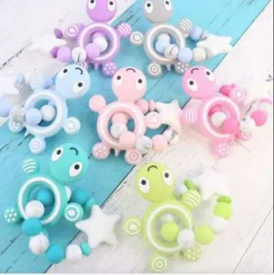 Photo from the official notice: Mr Bite Turtle Bracelet Teether — choking risk