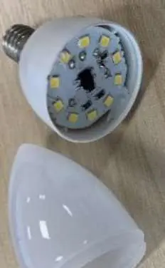 Photo from the official notice: Pocketman E14 LED Candle Bulbs — electric shock risk