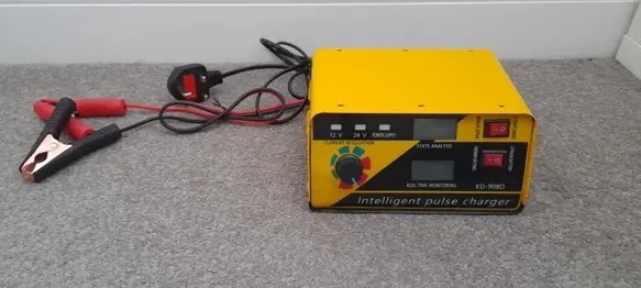 Photo from the official notice: Quieting Intelligent Pulse Car Battery Charger — fire risk