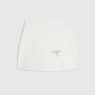 Photo from the official notice: River Island One Shoulder Scuba Dress, White Crepe Skort and White Crepe Top — chemical risk