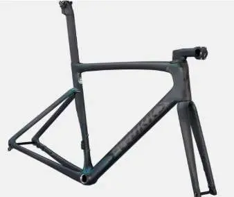 Photo from the official notice: Specialized Tarmac SL7 Bicycles and Framesets — falls risk