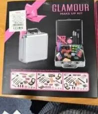 Photo from the official notice: Toy Make-Up Kits — chemical risk