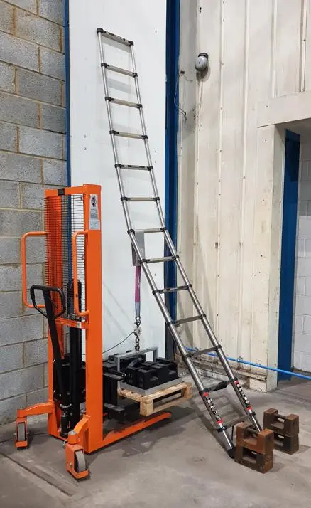 Photo from the official notice: 3.8M Telescopic Ladder — falls risk (2402-0010)