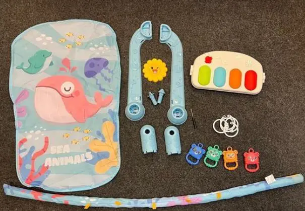 Photo from the official notice: Aiyingle Baby Play Mat sold via Amazon — choking risk