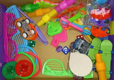 Photo from the official notice: Amy & Benton Party Favours — chemical risk
